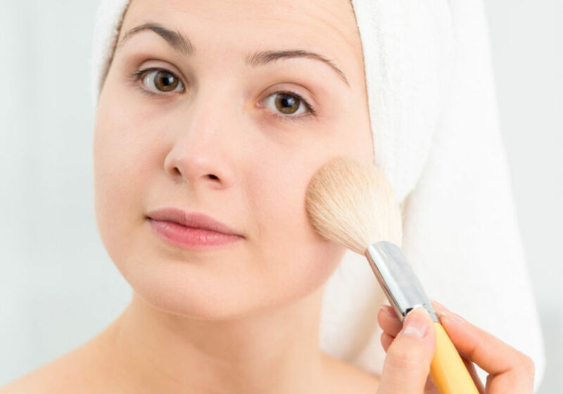 4 DICAS DE MAQUIAGEM PARA QUEM TEM A PELE OLEOSA